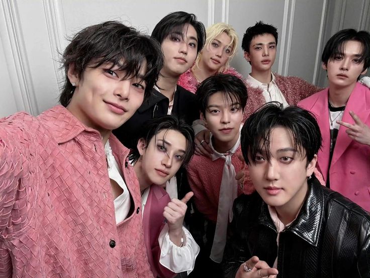 Stray Kids의 비하인드 컷