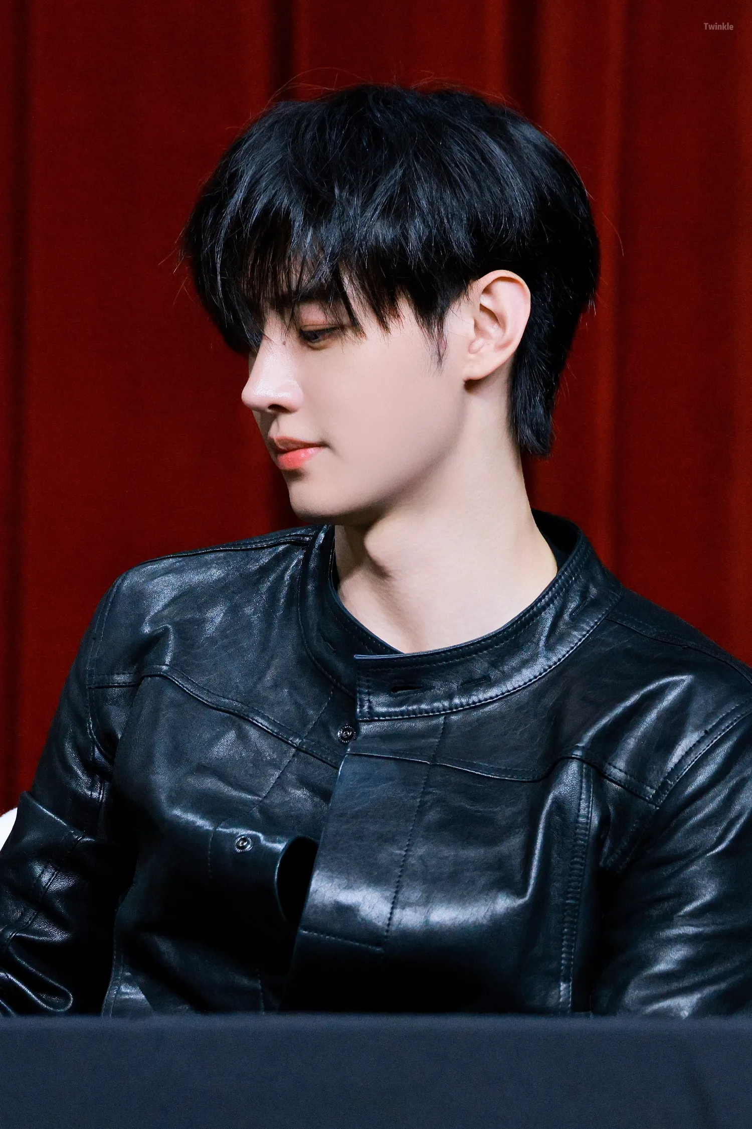 Foto aktivitas terbaru Sunghoon (ENHYPEN)