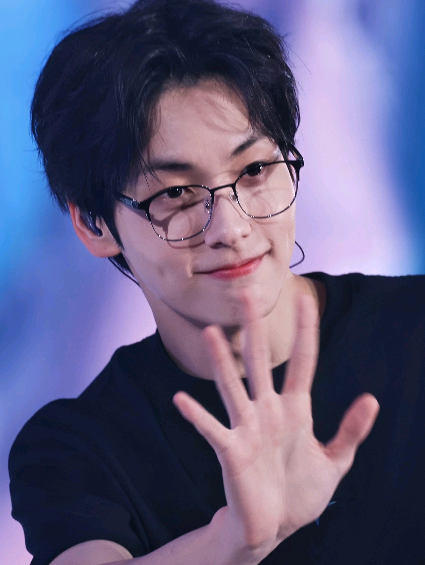 Behind-the-scenes cut of TOMORROW X TOGETHER