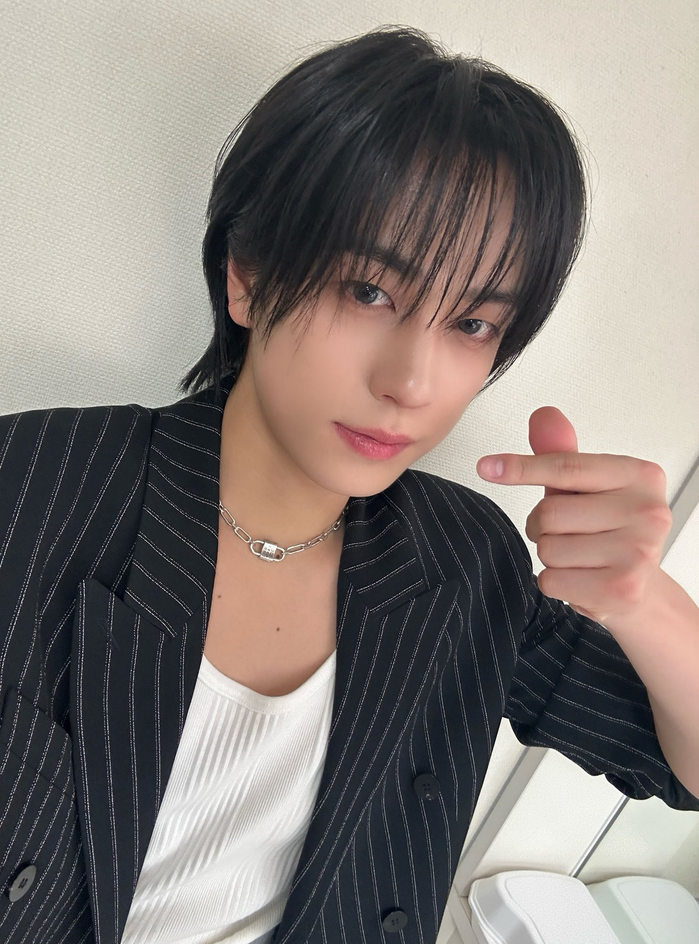 Behind-the-scenes cut of Taki (&TEAM)