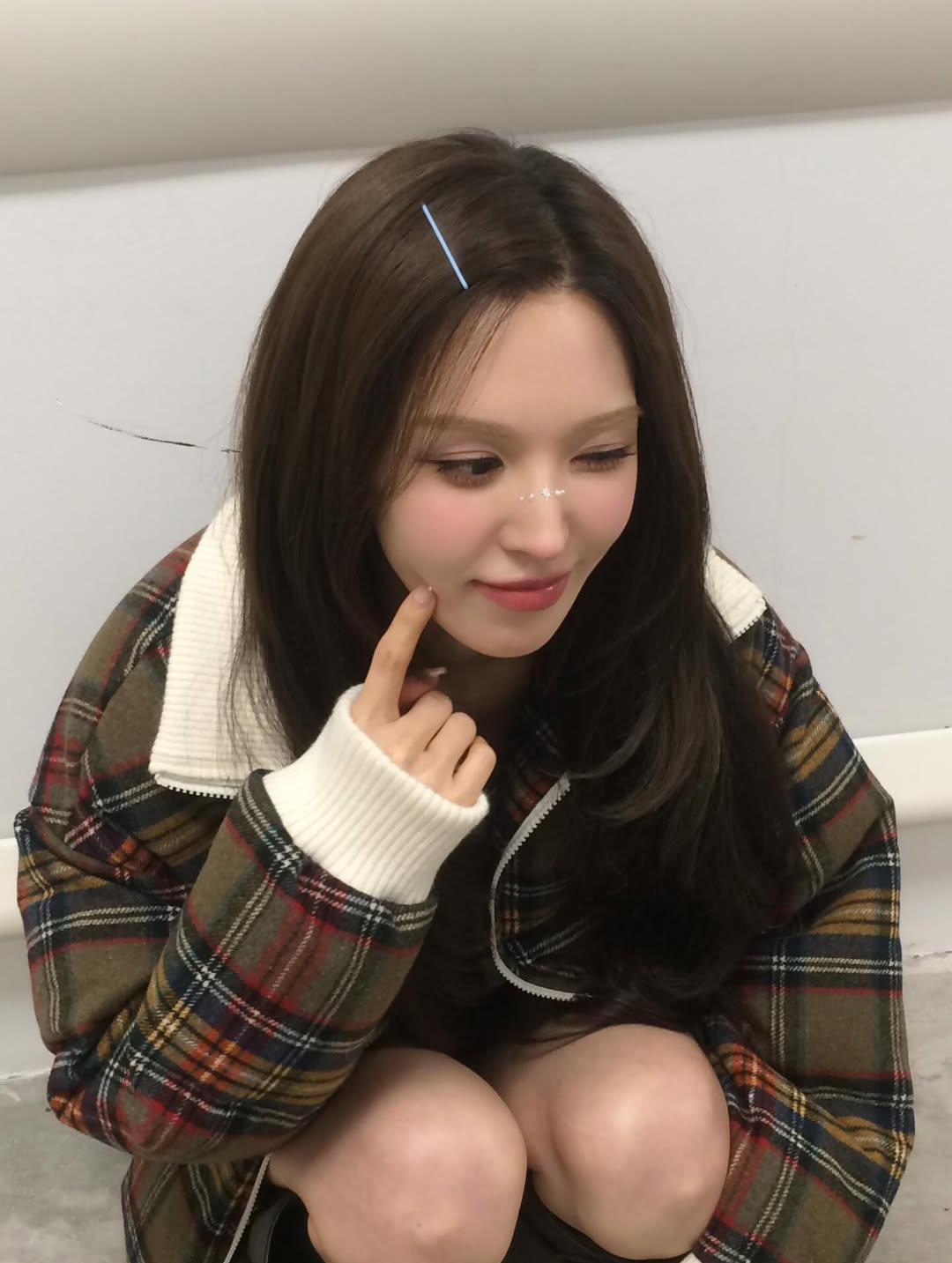 Behind-the-scenes cut of Red Velvet