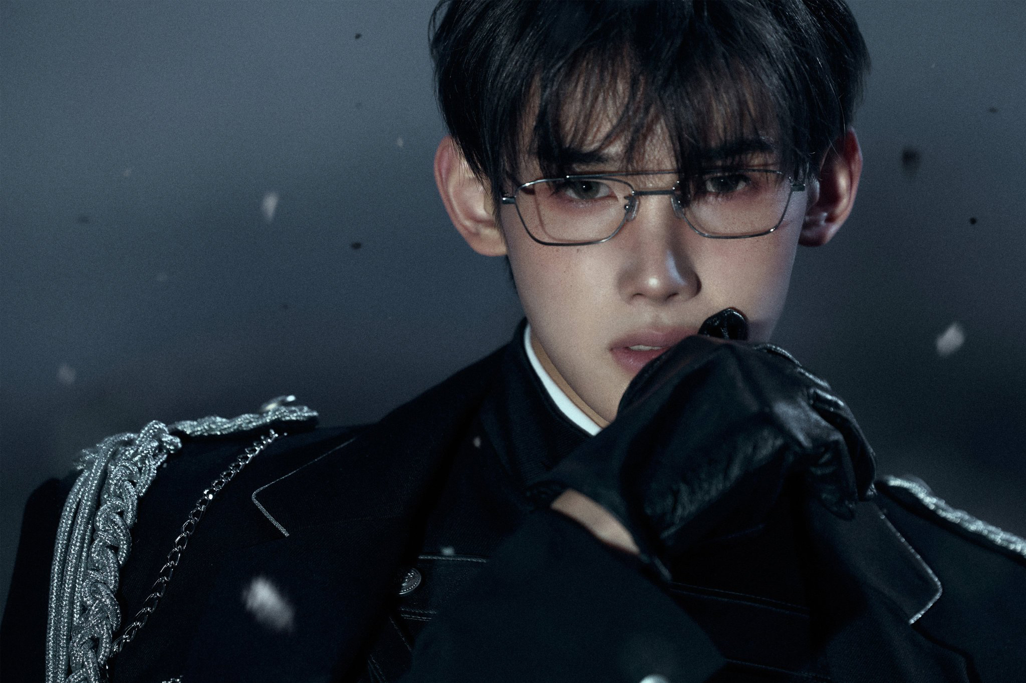 Recent activity shot of Jo (&TEAM)