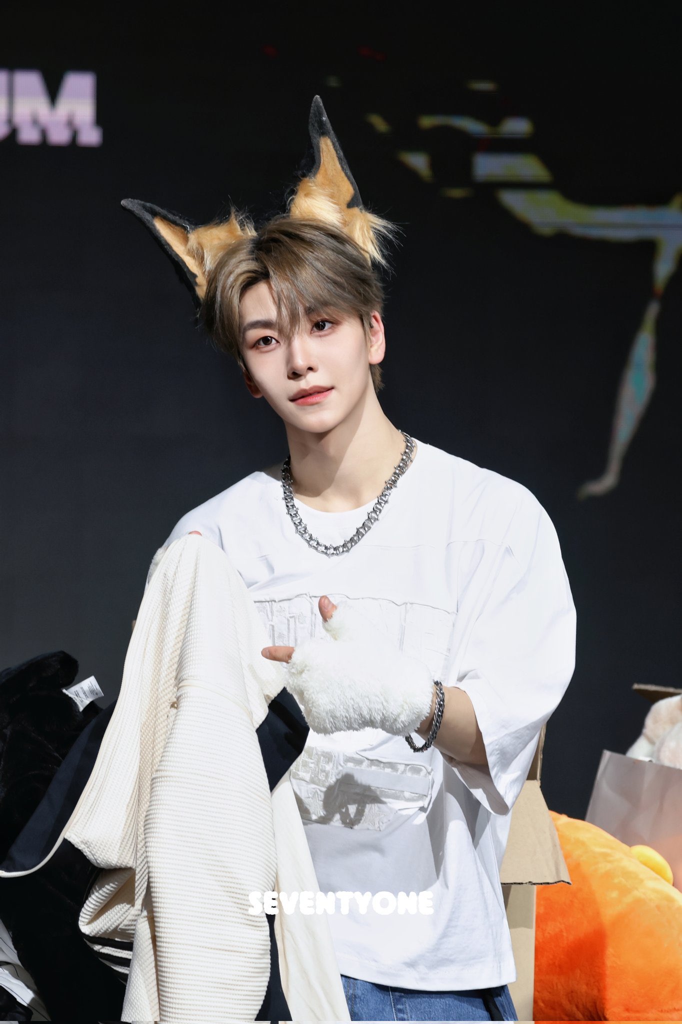 A moment captured by He Xinlong (ALPHA DRIVE ONE)'s fan