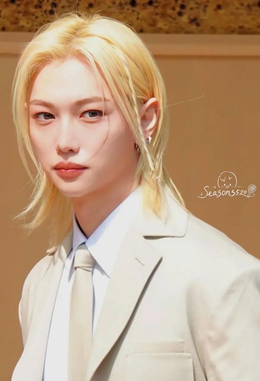 Behind-the-scenes cut of Felix (Stray Kids)
