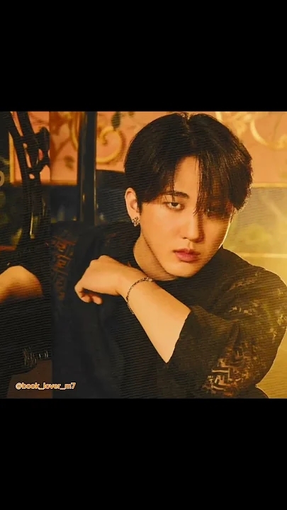 Behind-the-scenes cut of Changbin (Stray Kids)