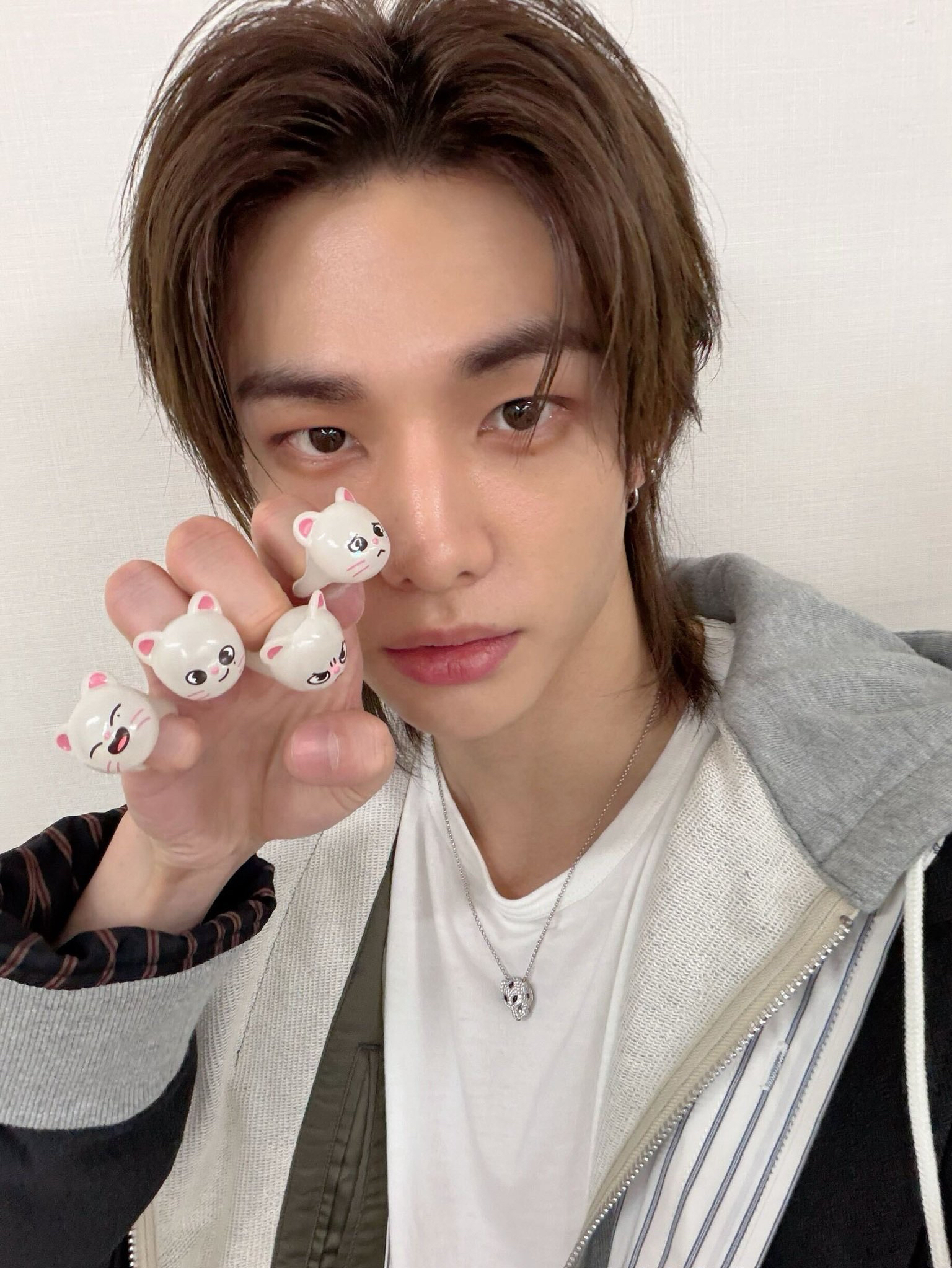 Behind-the-scenes cut of Hyunjin (Stray Kids)