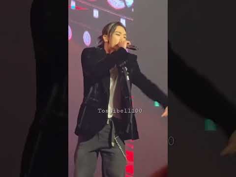 A moment captured by Hyunjin (Stray Kids)'s fan