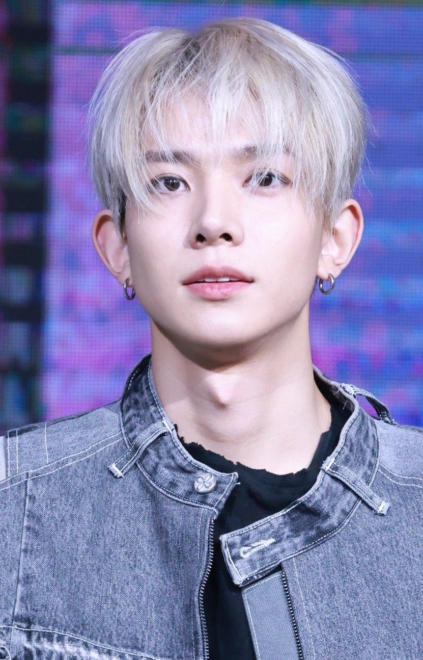 희승 (ENHYPEN) 최근 활동샷