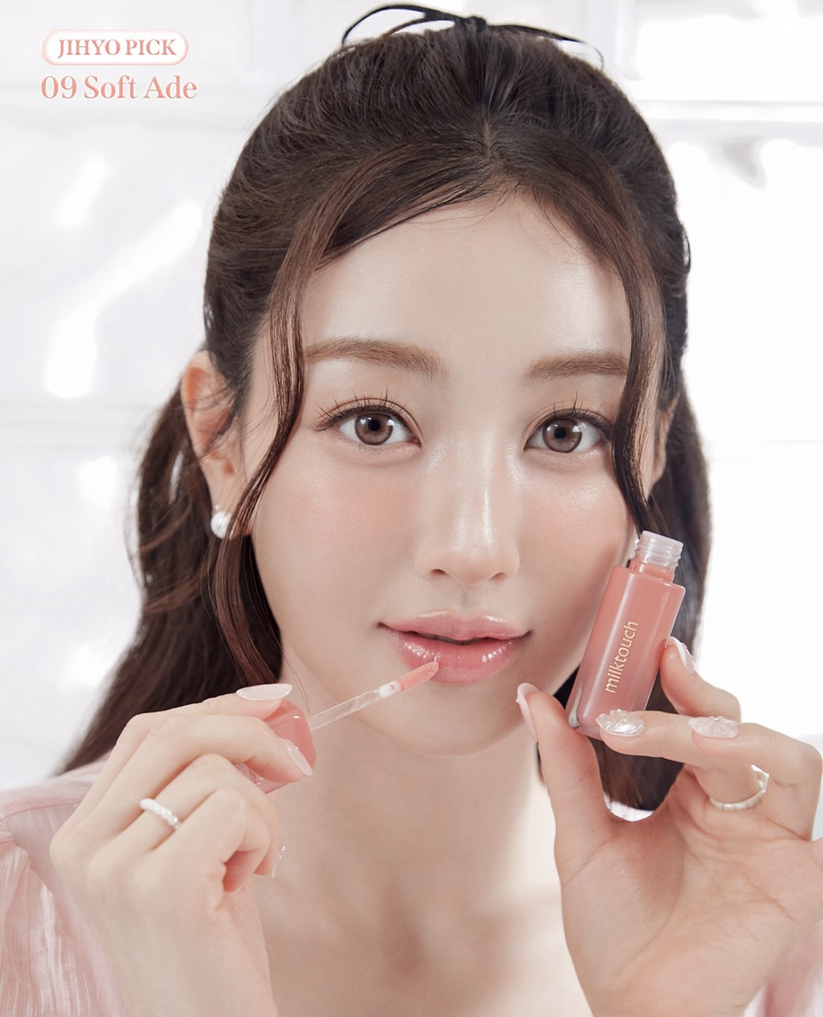 志效 (TWICE)的最新活動照片