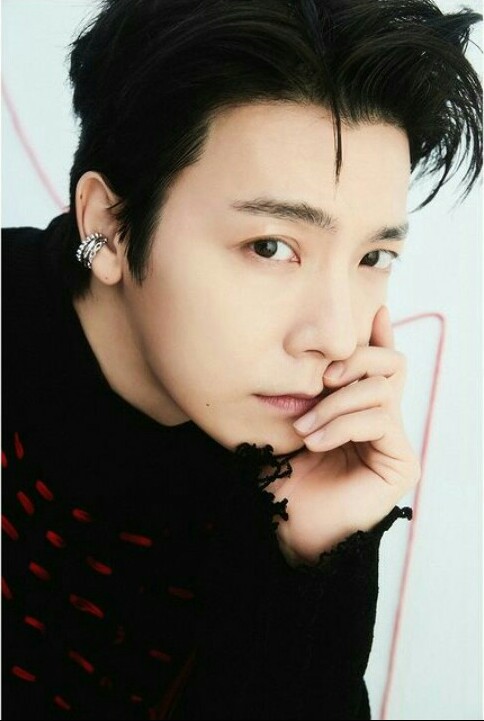 Foto terbaru Donghae (Super Junior)
