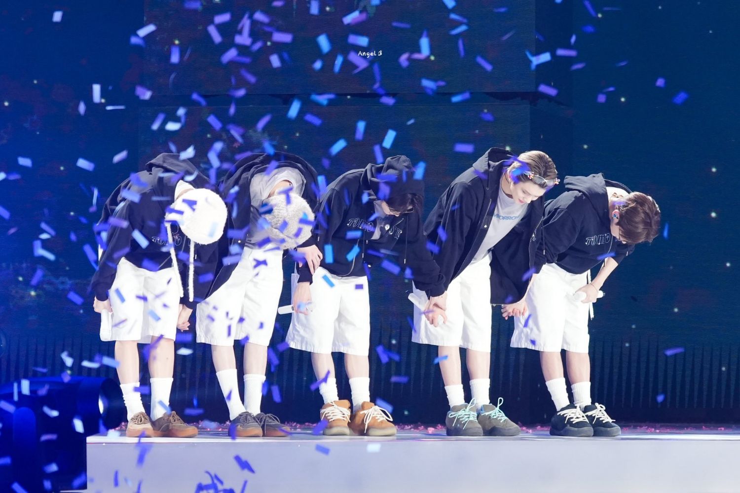 투모로우바이투게더 최근 활동샷