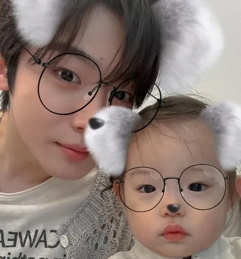 Recent activity shot of Kim Yohan (WEi)