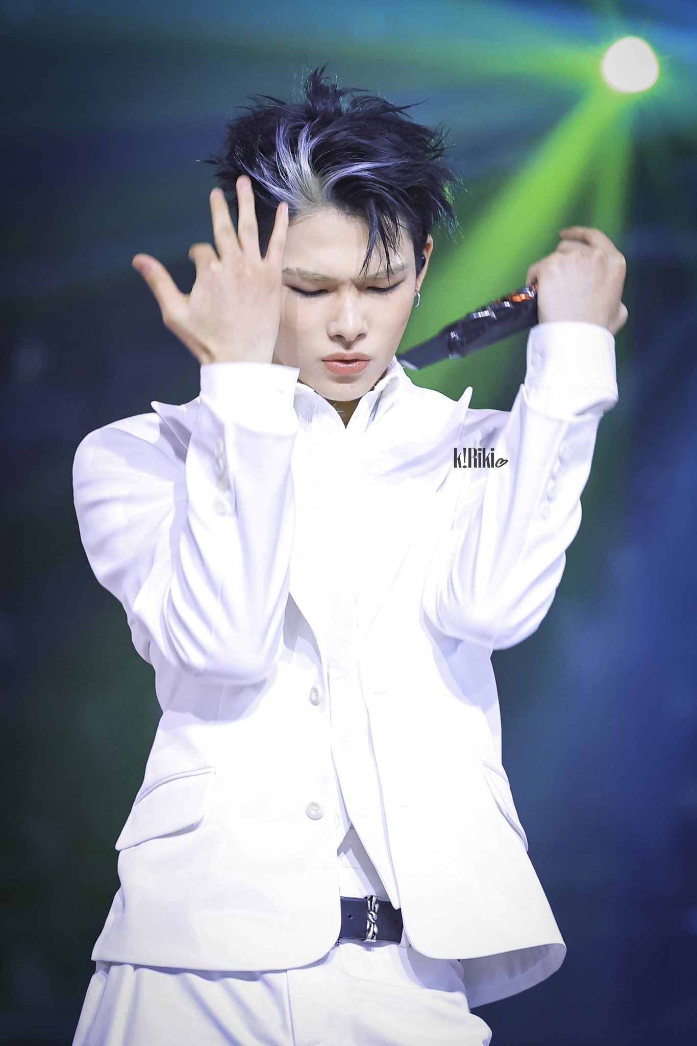 Behind-the-scenes cut of NI-KI (ENHYPEN)