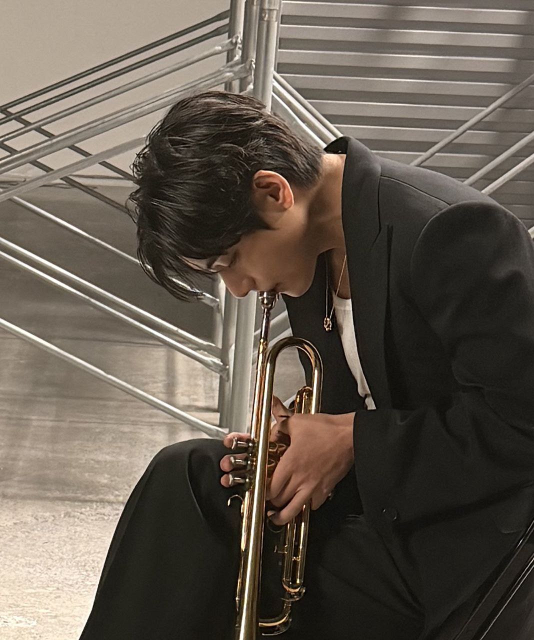 Recent activity shot of V (BTS)