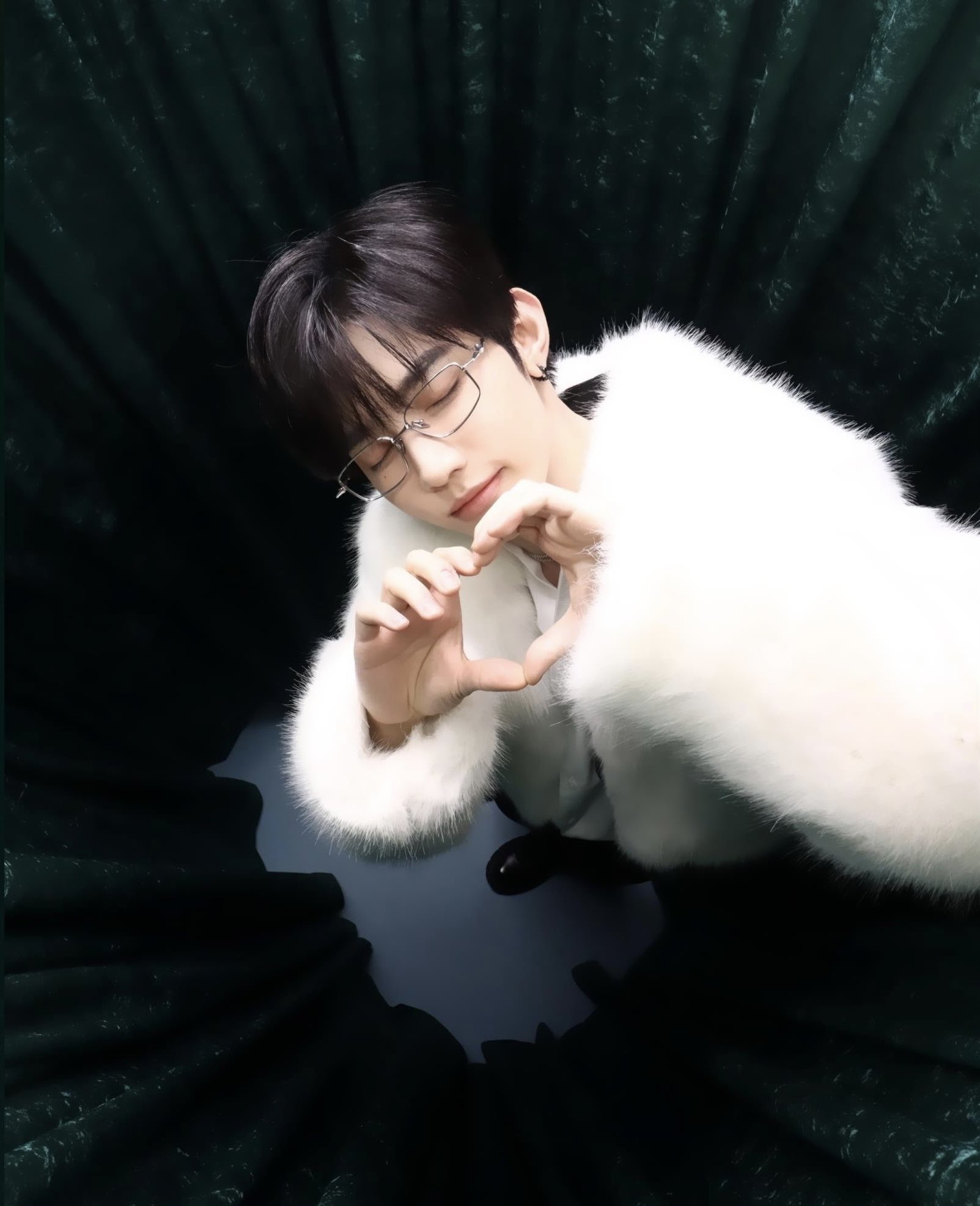 Latest photo of Zhang Hao (ZEROBASEONE)