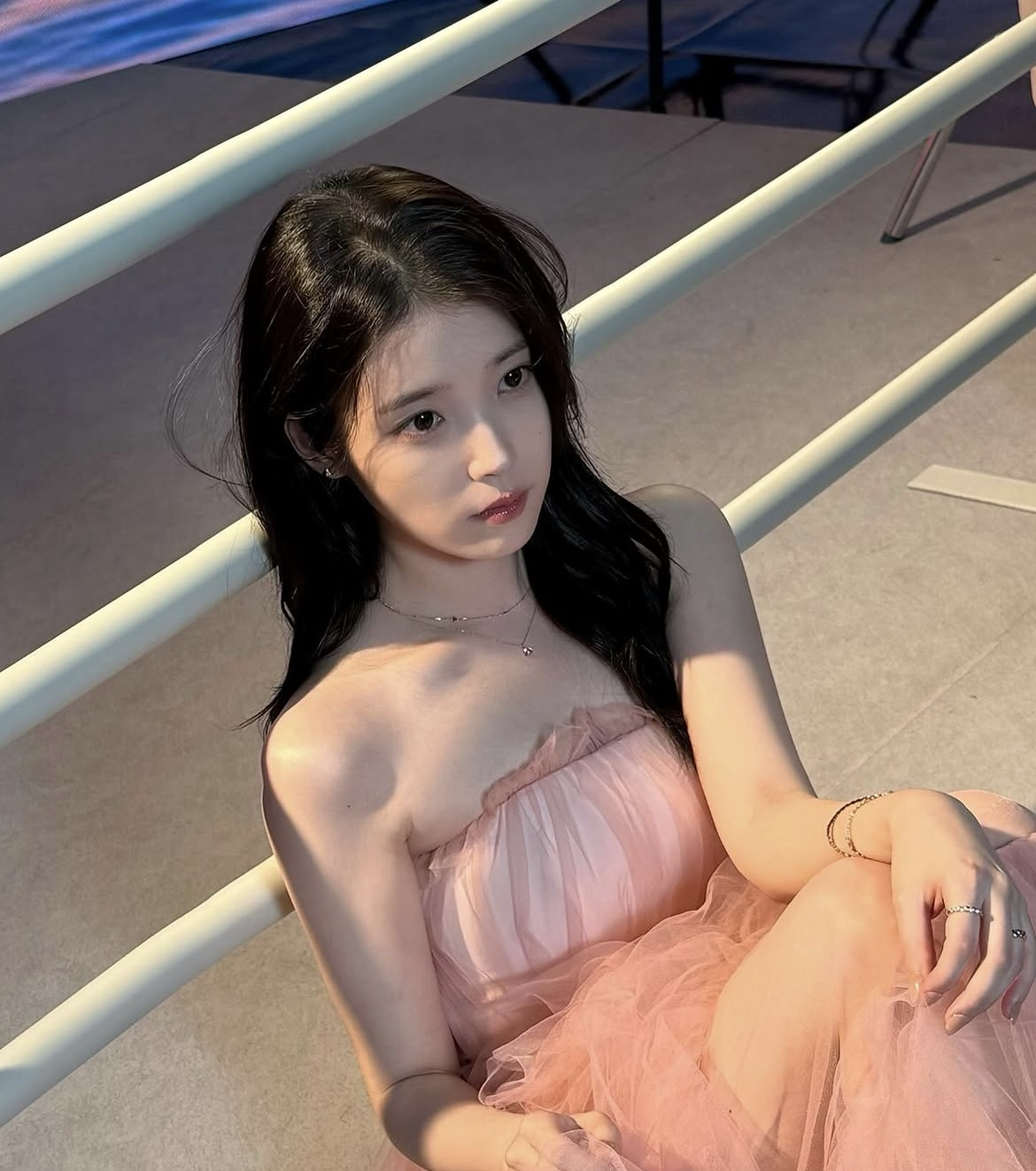 Foto aktivitas terbaru IU