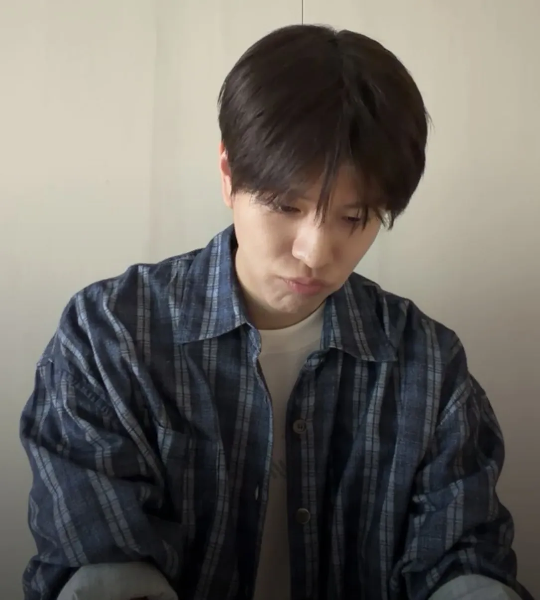 Latest photo of Seungmin (Stray Kids)