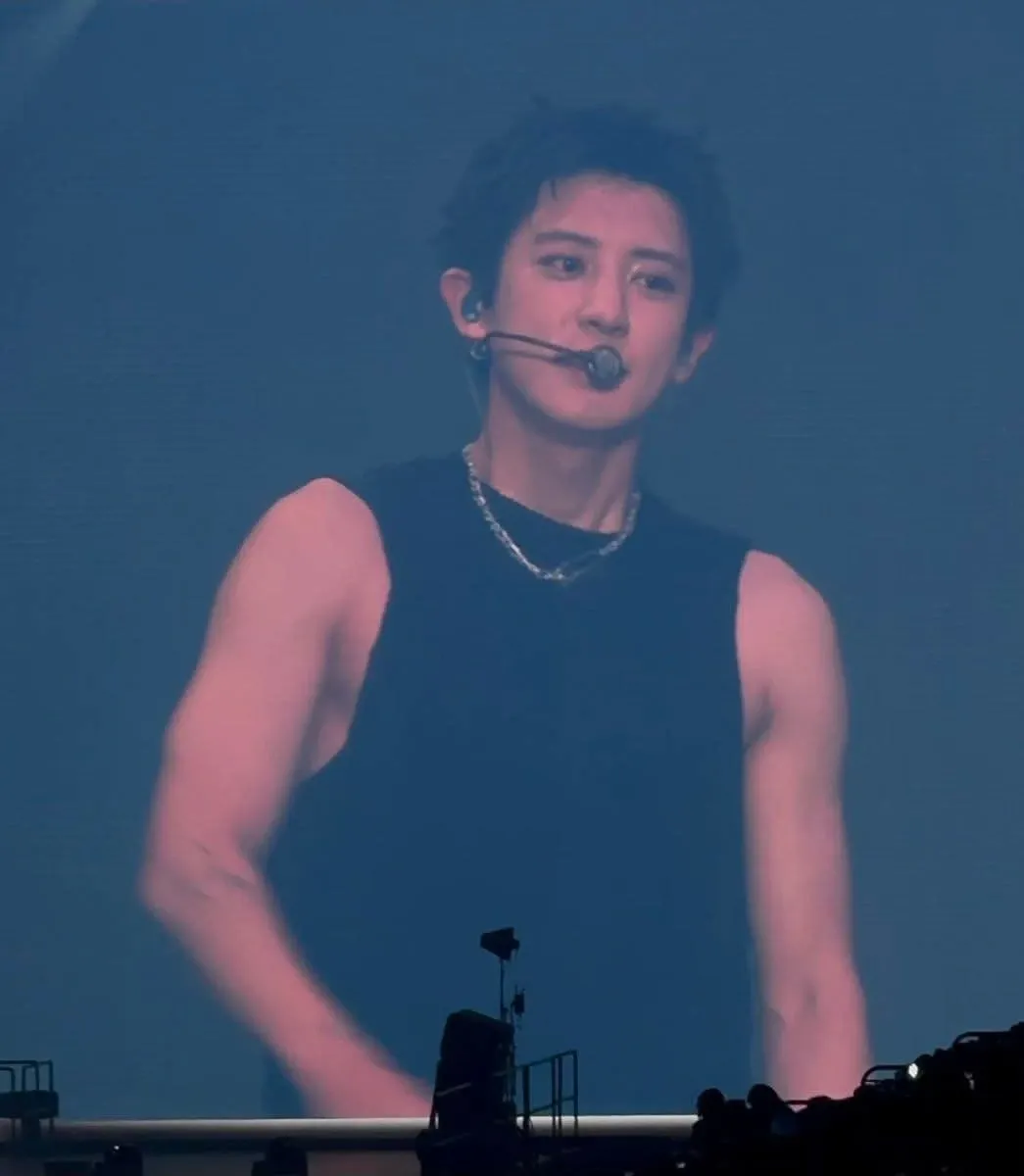 Behind-the-scenes cut of Chanyeol (EXO)