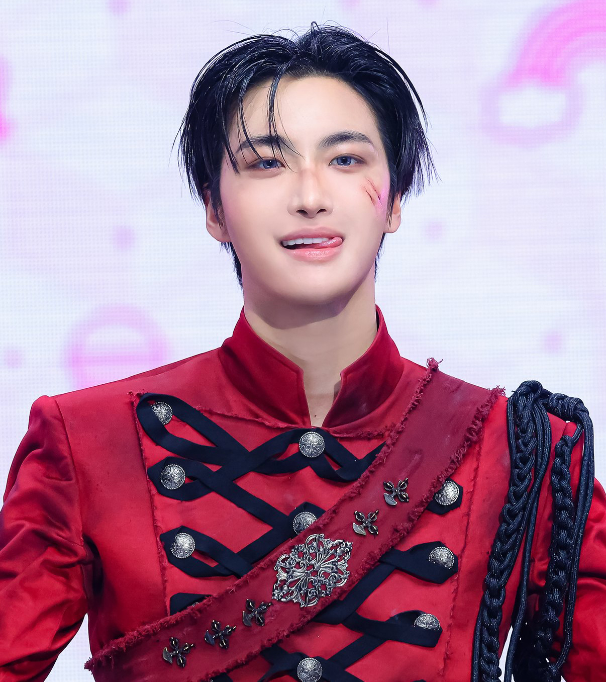 Behind-the-scenes cut of Seonghwa (ATEEZ)