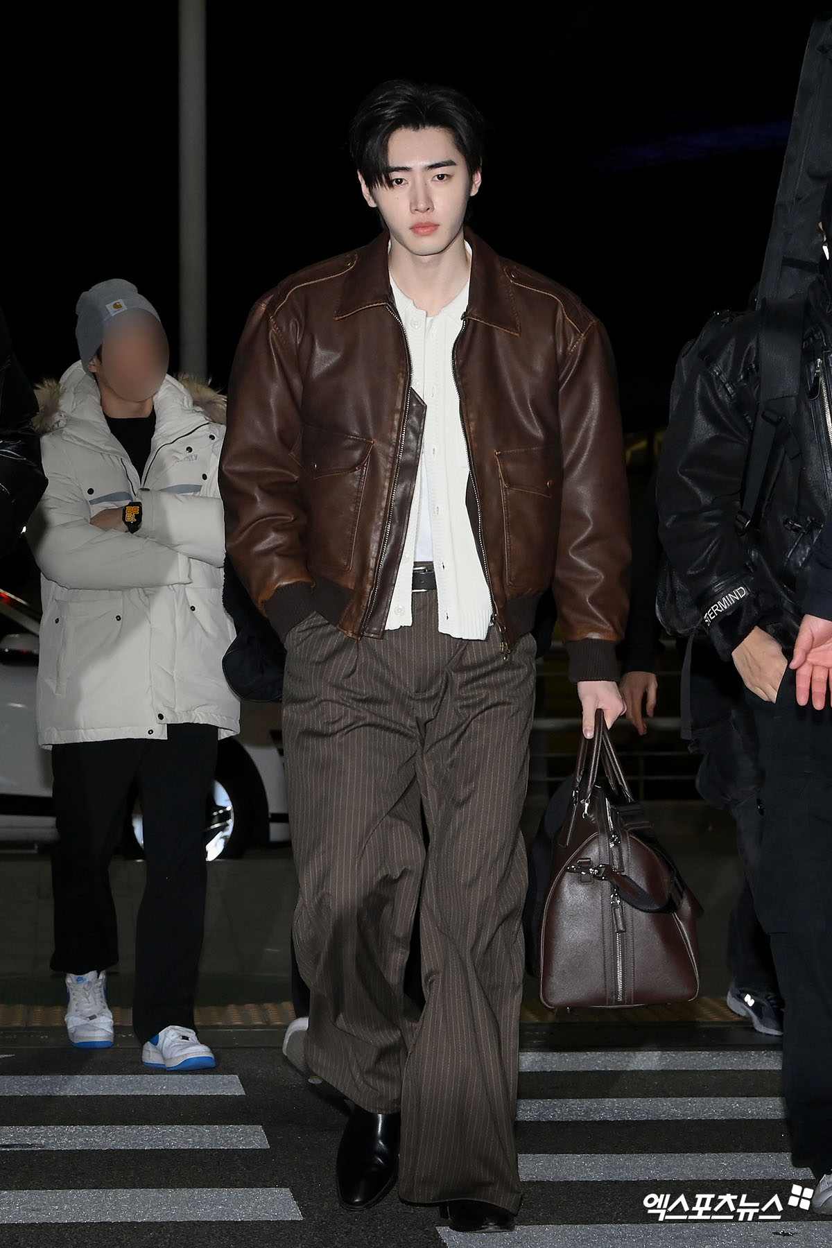 Latest photo of Sunghoon (ENHYPEN)