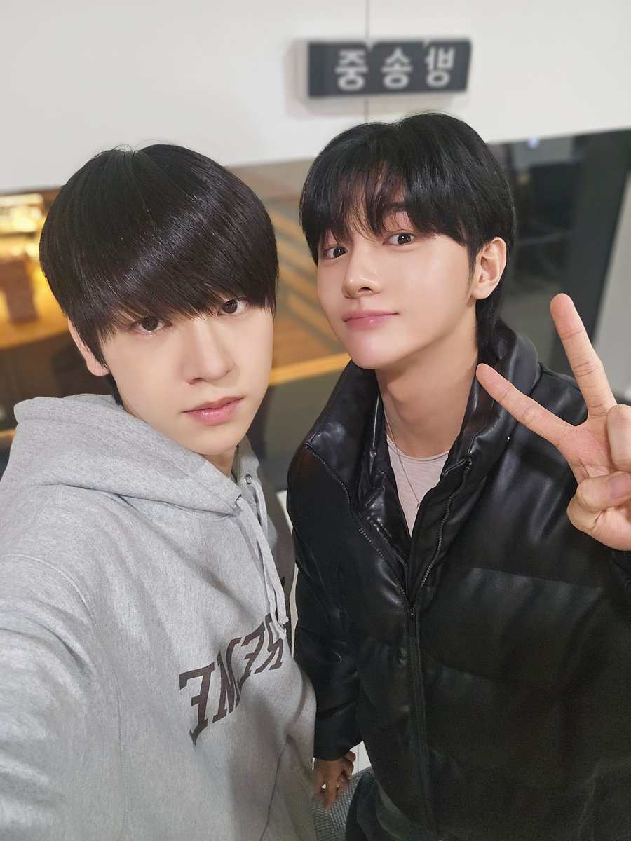 Latest photo of DRIPPIN