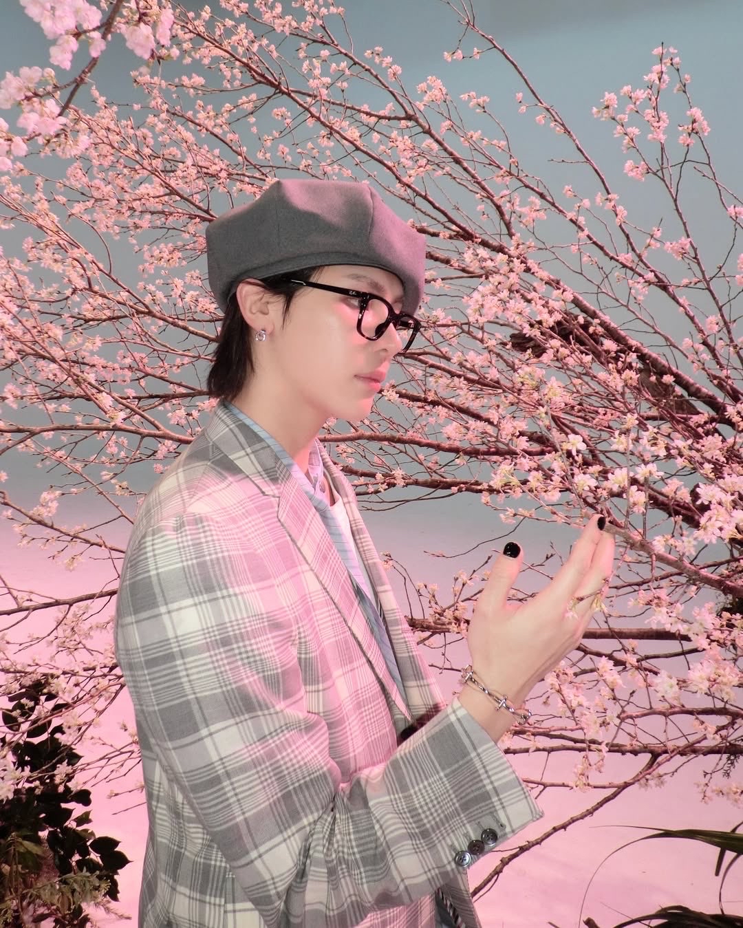 A moment captured by Nicholas (&TEAM)'s fan