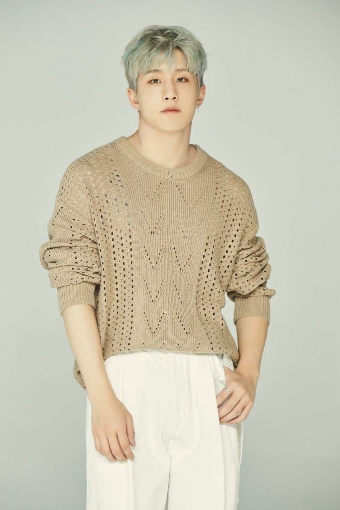 Behind-the-scenes cut of Jinjin (ASTRO)