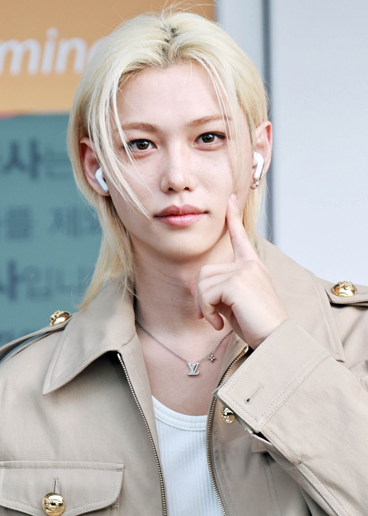 Foto aktivitas terbaru Felix (Stray Kids)
