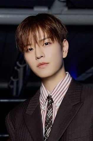 Latest photo of Seungmin (Stray Kids)