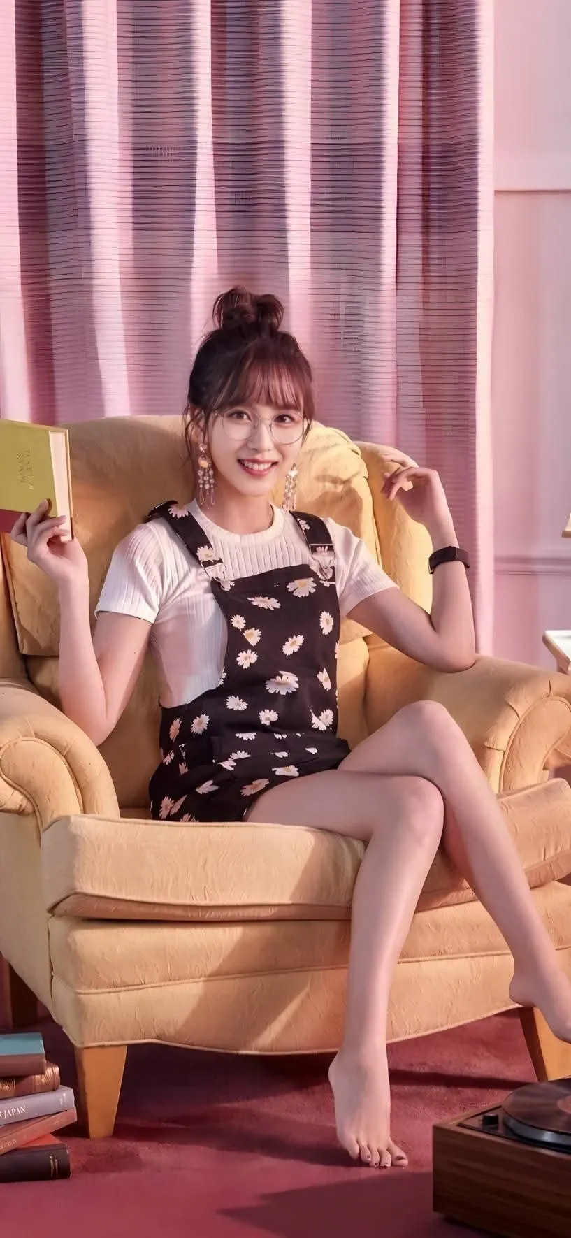 A heartfelt wallpaper shared by TWICE's fans