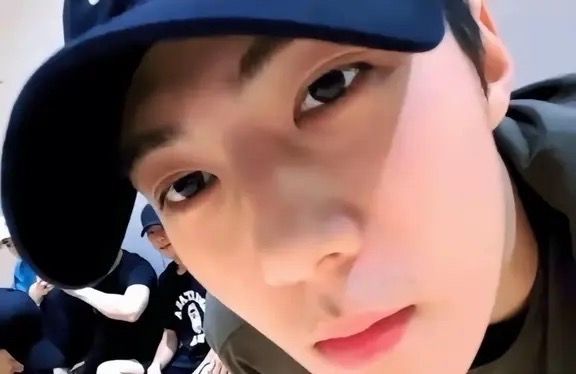 세훈 (EXO) 최근 활동샷