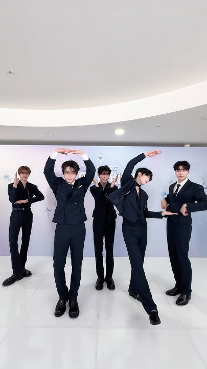 박건욱 (제로베이스원)의 최신 사진