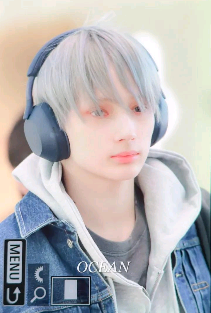 A moment captured by HueningKai (TOMORROW X TOGETHER)'s fan