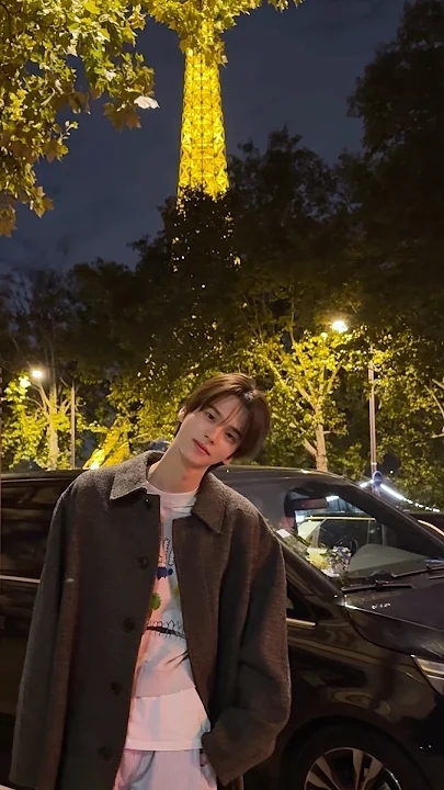 粉丝推荐的申惟 (TWS)壁纸图片