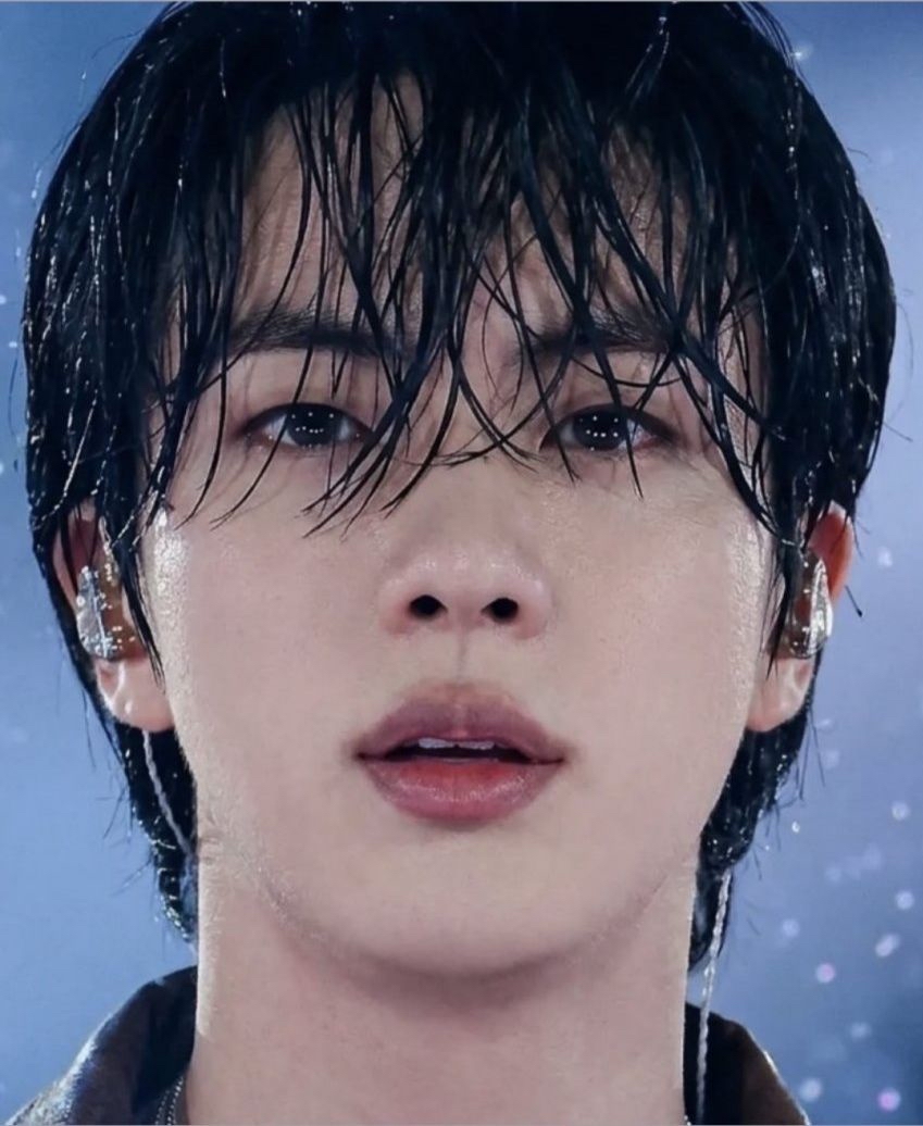 Potret di balik layar Jin (BTS)