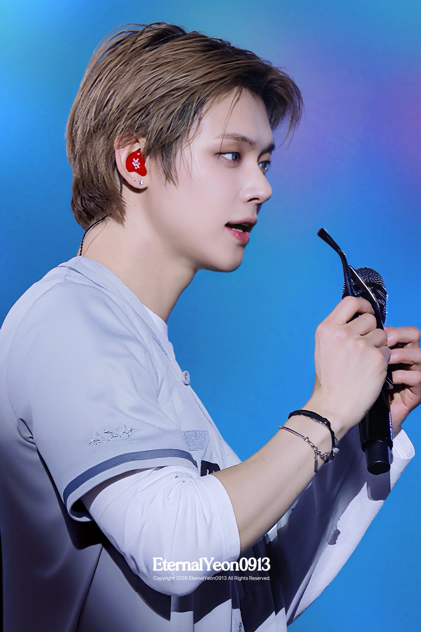 A moment captured by Yeonjun (TOMORROW X TOGETHER)'s fan