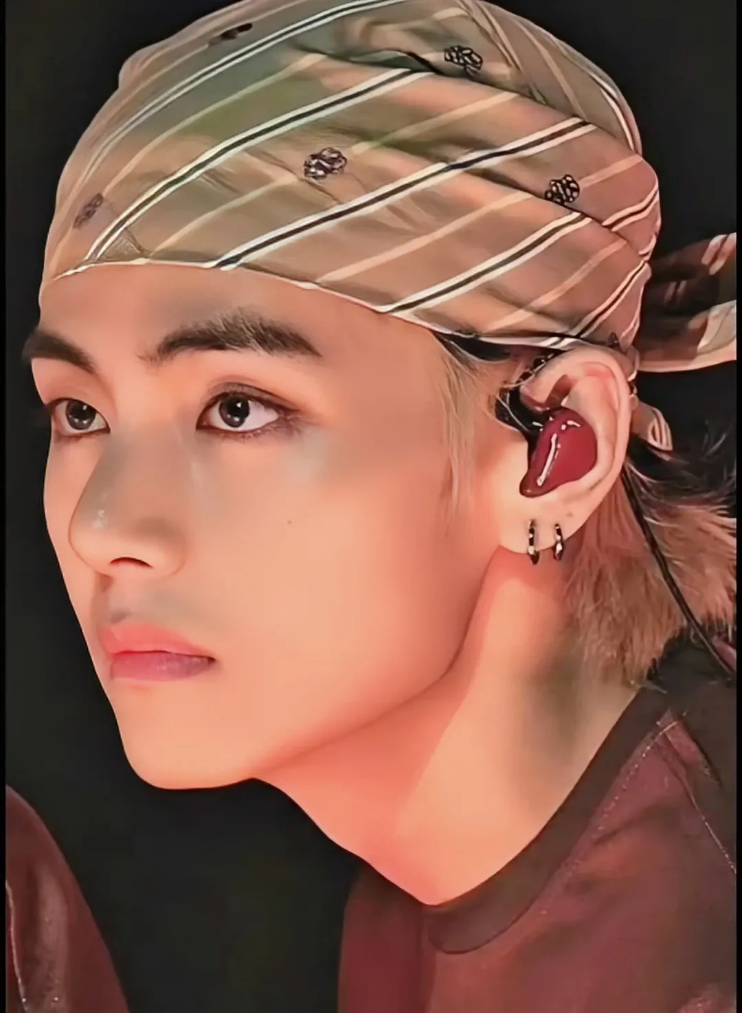 뷔 (방탄소년단)의 비하인드 컷