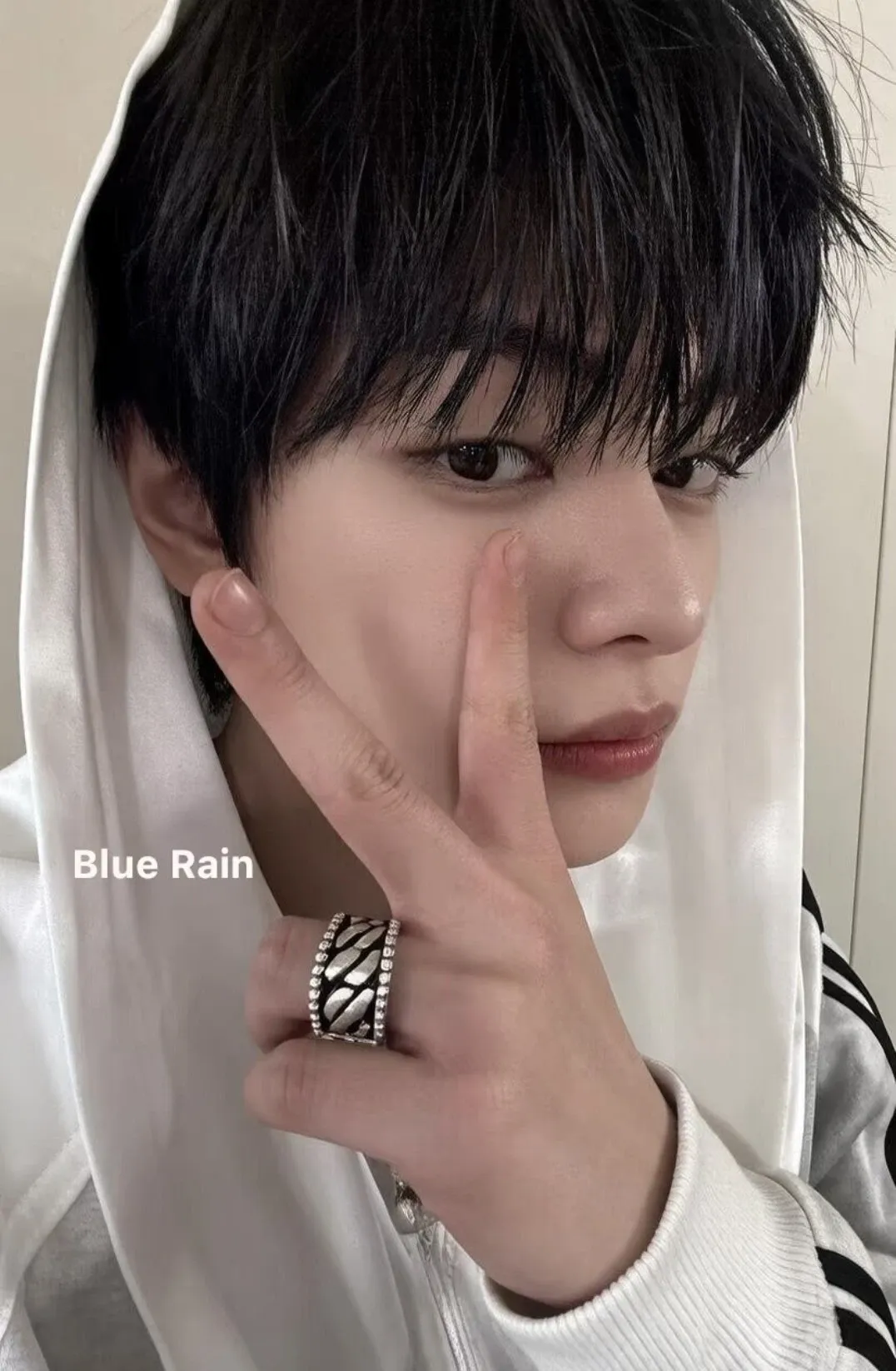 Behind-the-scenes cut of Lee Leo (ALPHA DRIVE ONE)