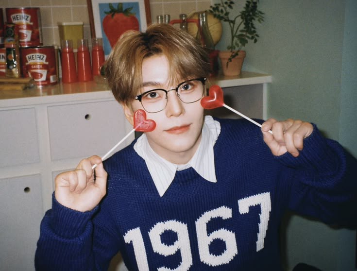 Behind-the-scenes cut of He Xinlong (ALPHA DRIVE ONE)