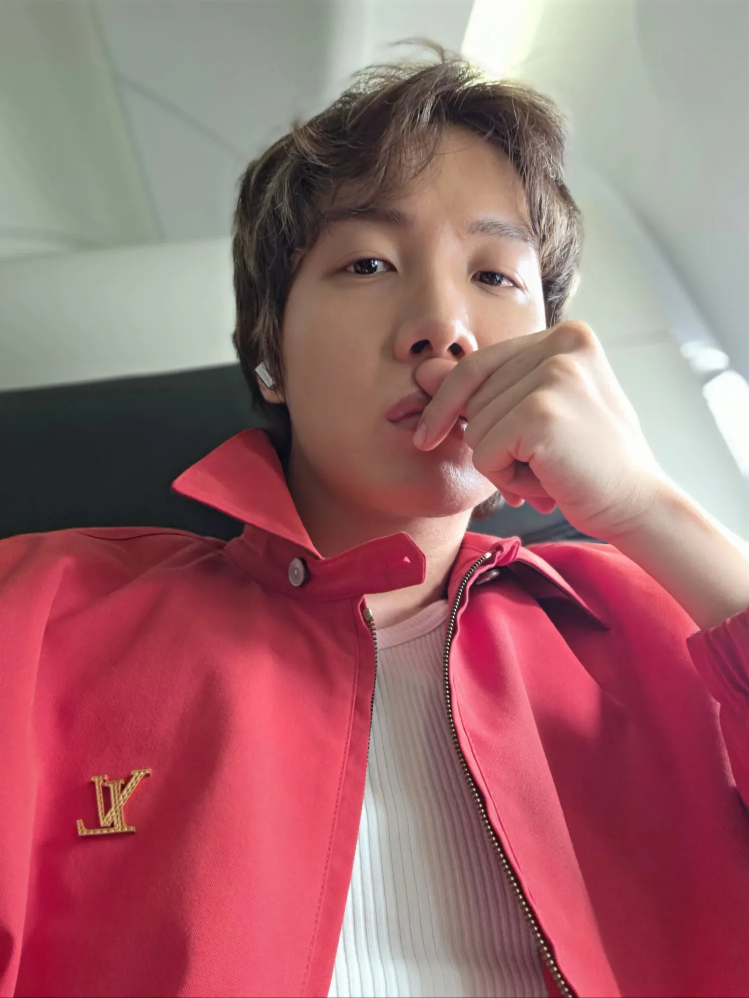 J-hope (防彈少年團)的最新照片