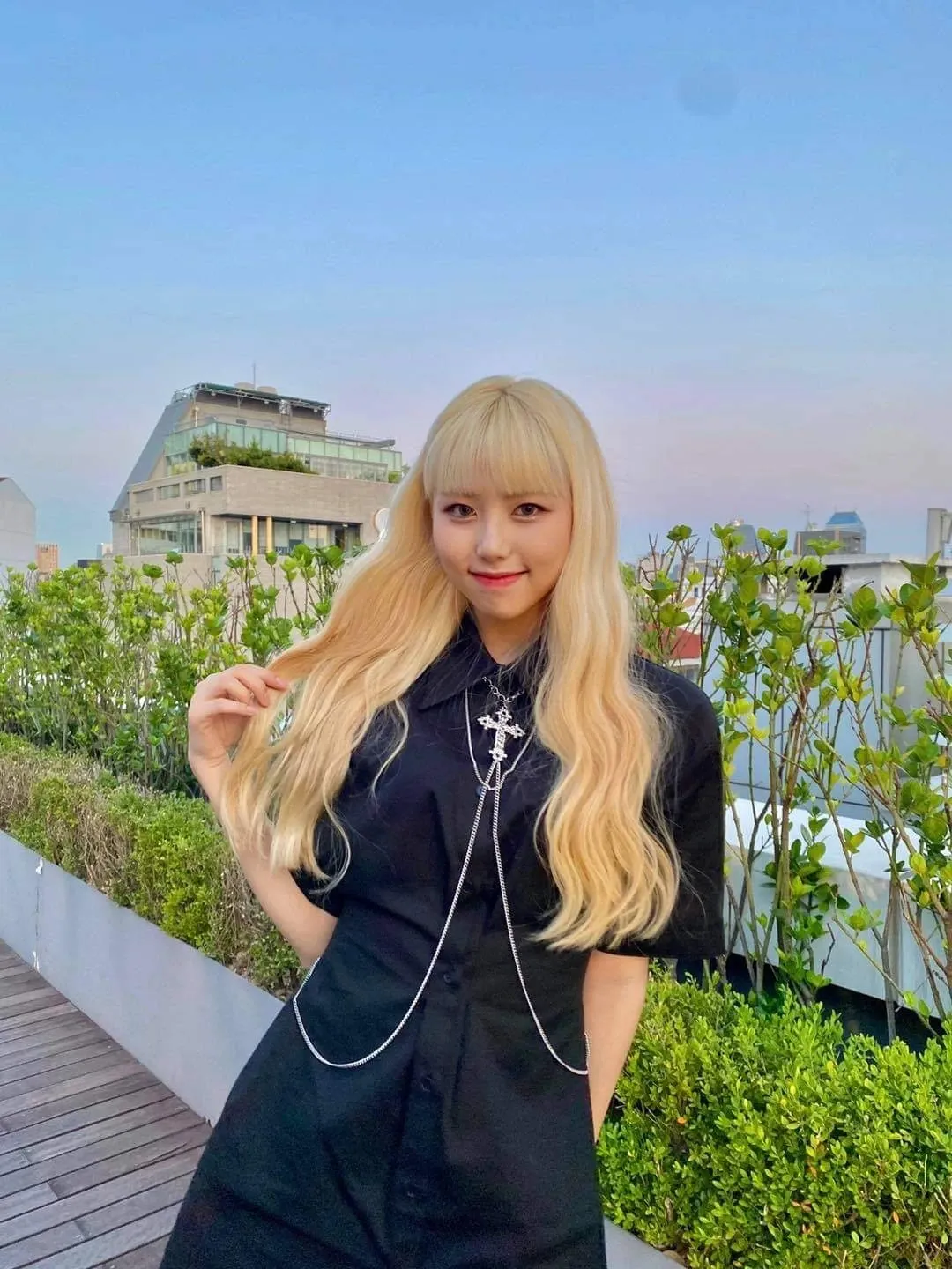 Behind-the-scenes cut of IREH (PURPLE K!SS)