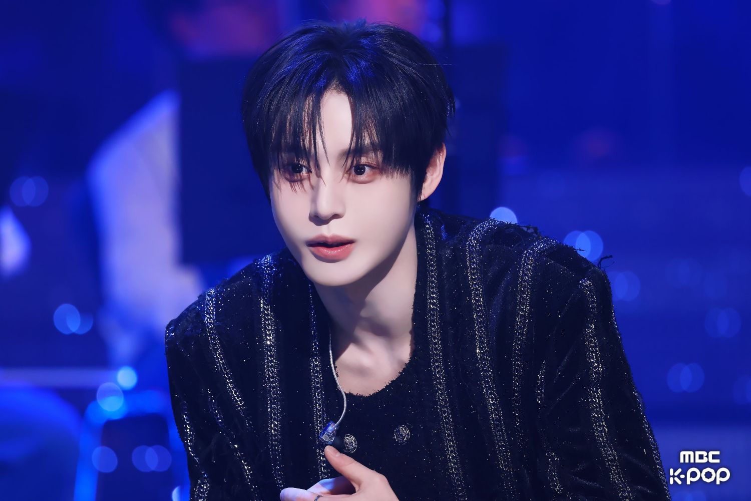 Latest photo of Kim Jiwoong (ZEROBASEONE)