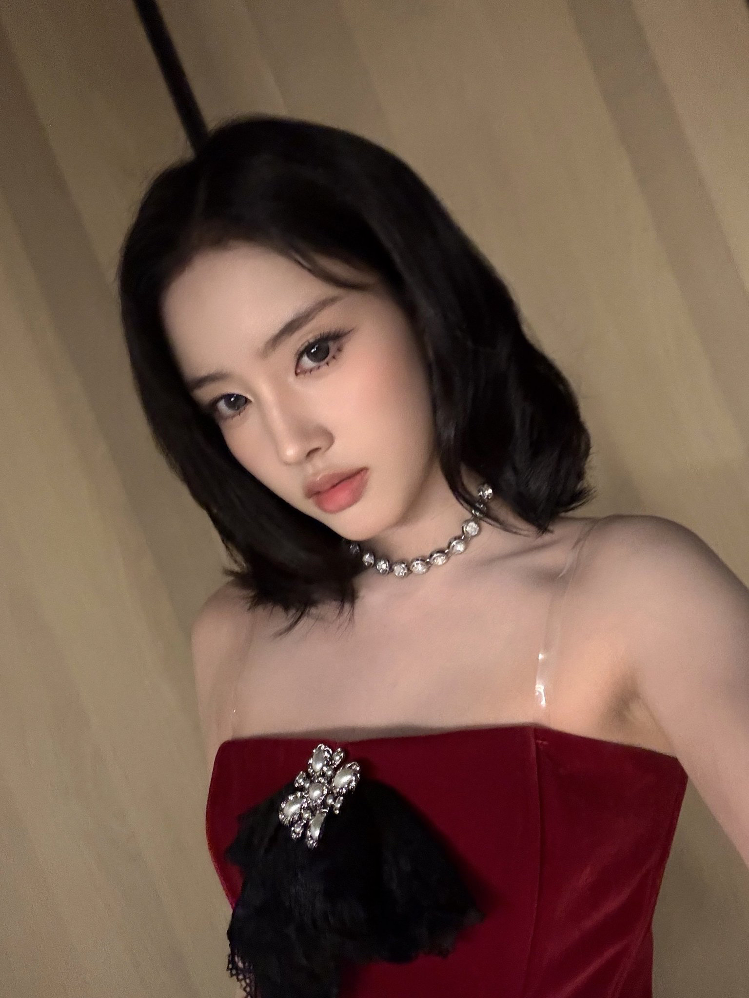 Behind-the-scenes cut of STAYC