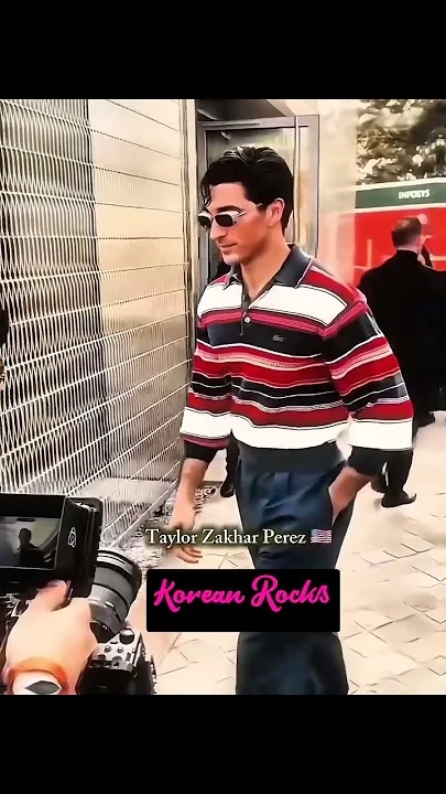 Kai (EXO)粉絲拍下的瞬間