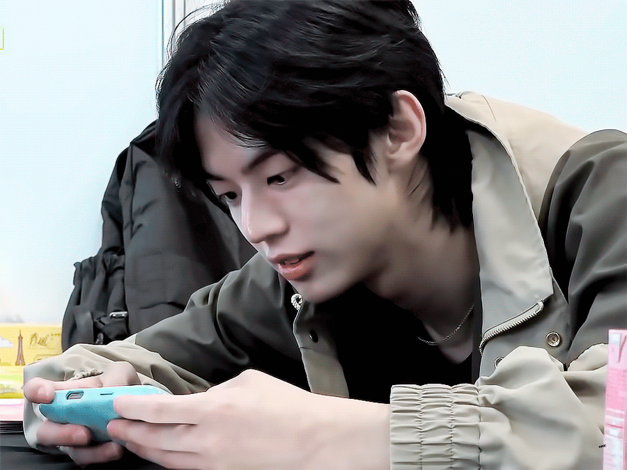 Foto terbaru Dohoon (TWS)