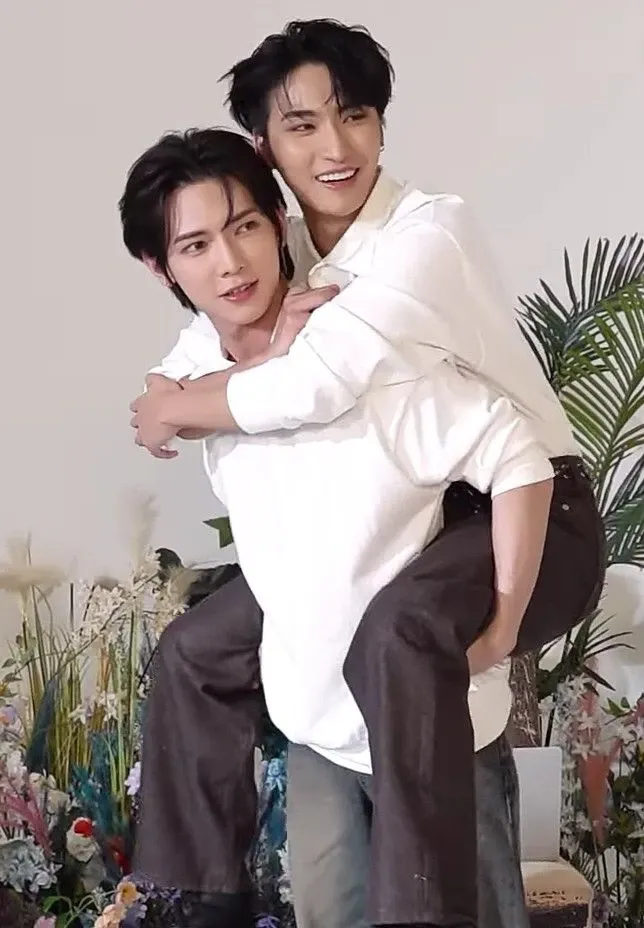 呂尚 (ATEEZ)的最新活动照片