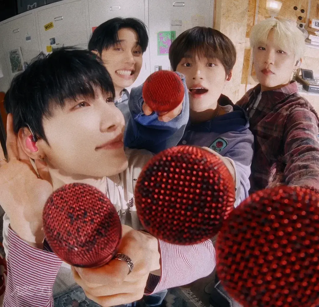 Recent activity shot of AB6IX