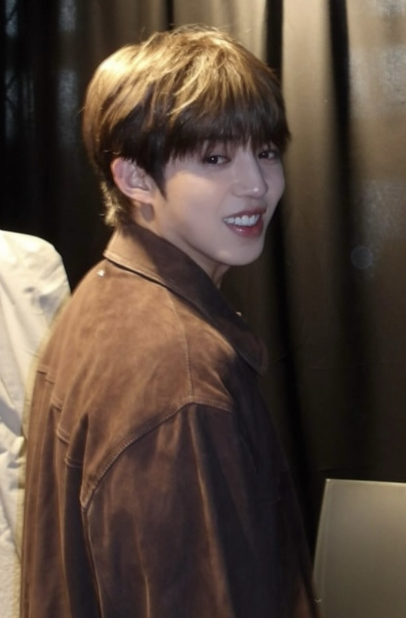 A moment captured by S.Coups (SEVENTEEN)'s fan