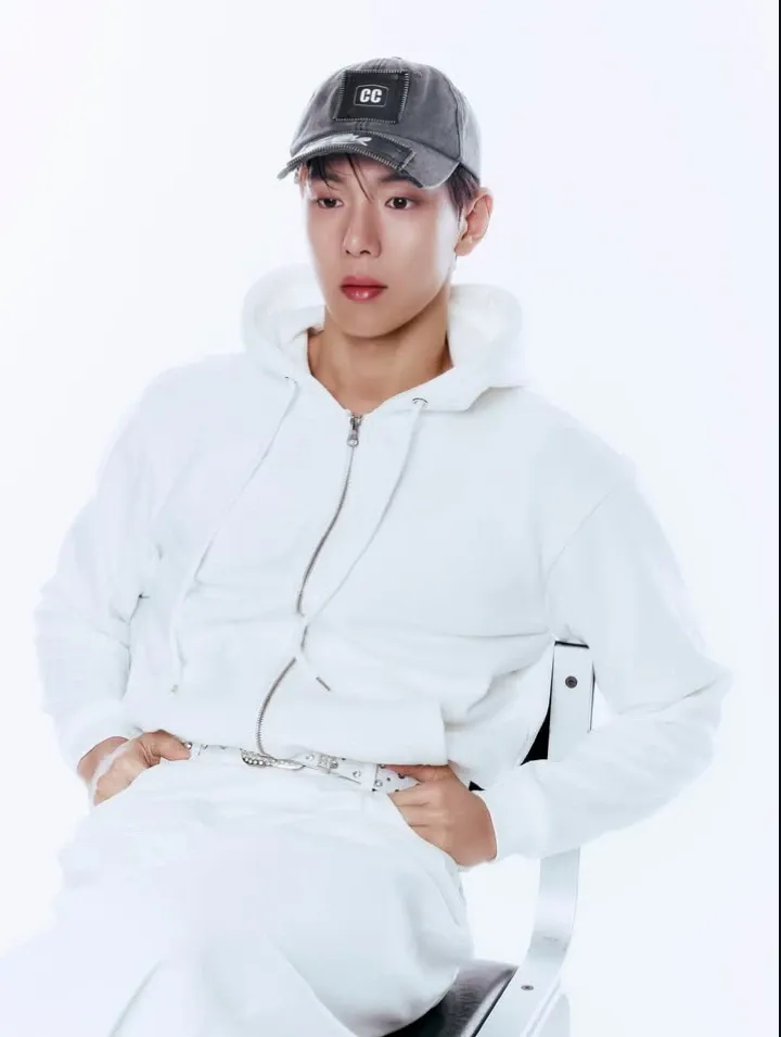 Foto aktivitas terbaru MONSTA X