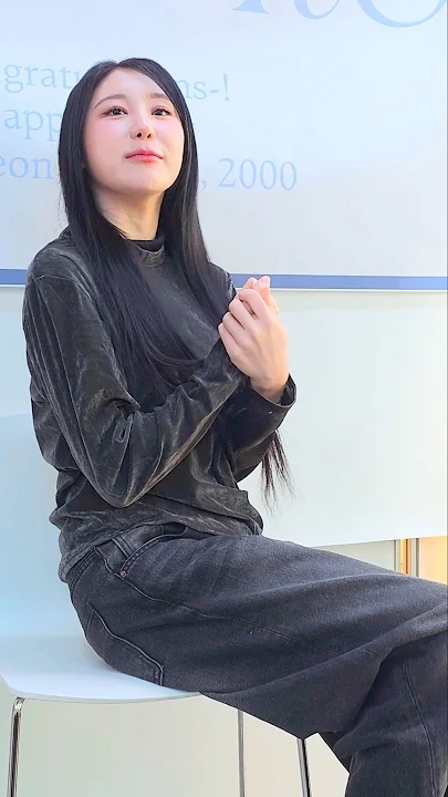 Latest photo of Lee Chaeyeon